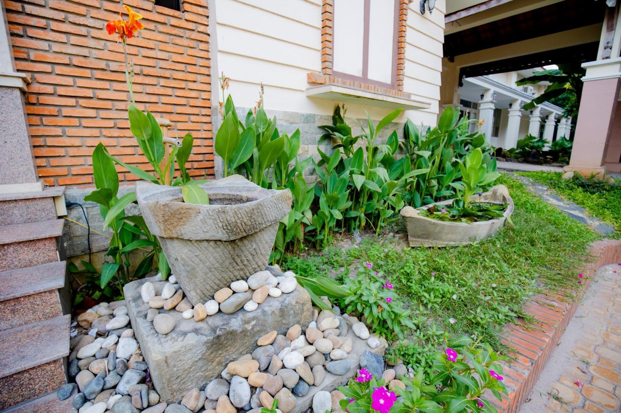 Khach San Binh Minh Hotel Phan Thiet Bagian luar foto